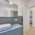 Apartment Twin Bays D02 *